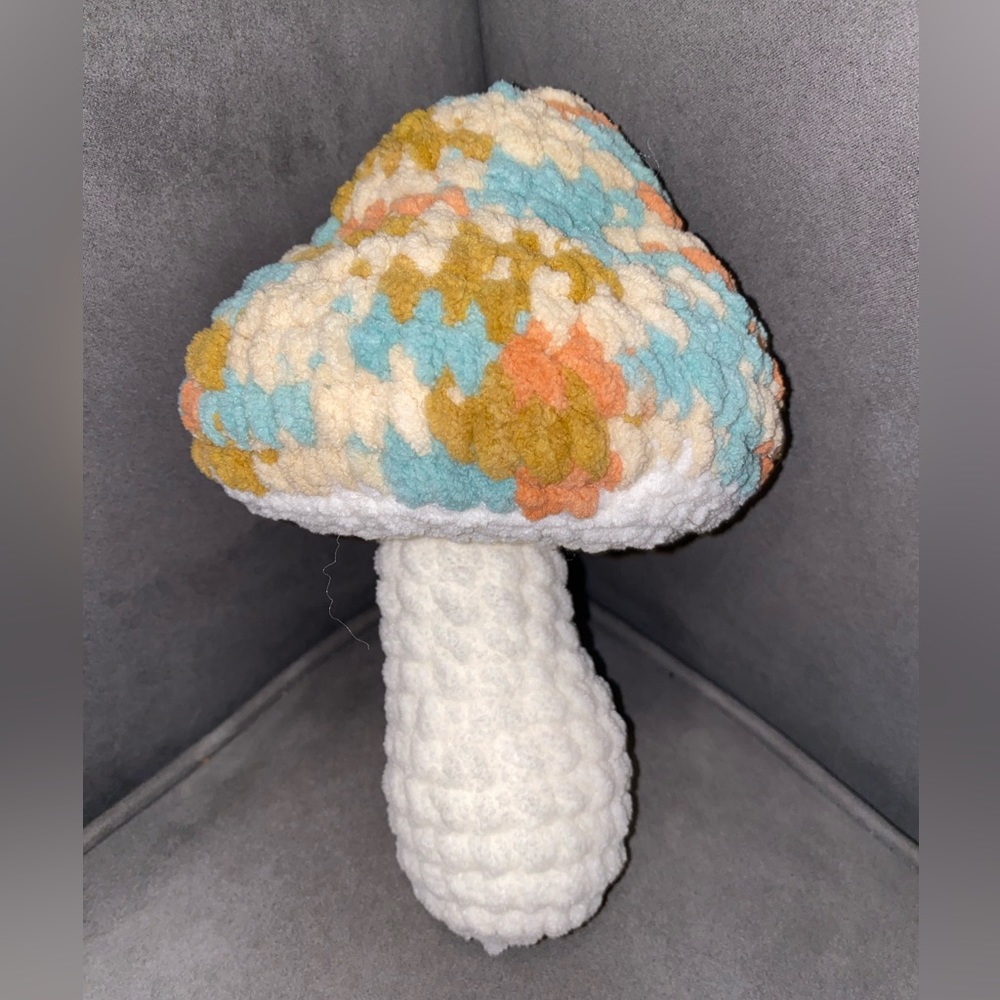 Mini Plush Mush in tan/blue/pink